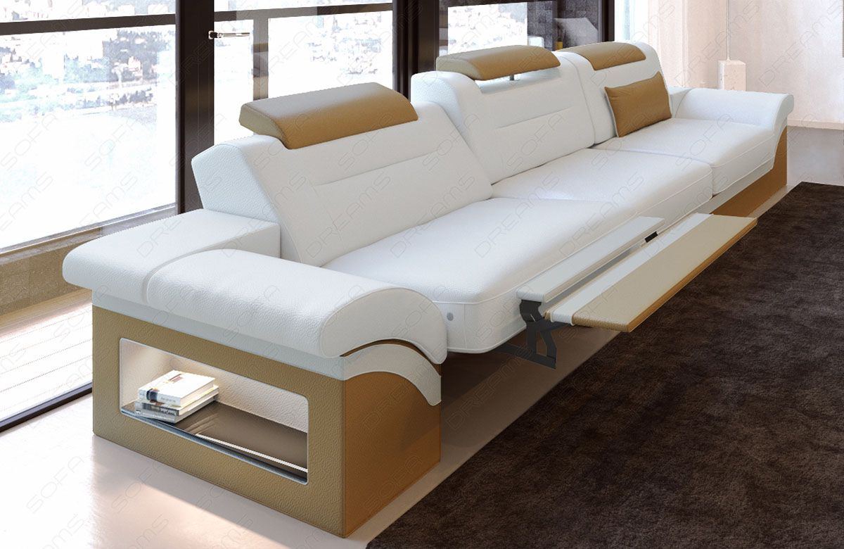 Dreisitzer Ledersofa Monza in weiß-sandbeige - Die LED Beleuchtung, USB Anschluss und Relaxfunktion sind optional erhältlich.