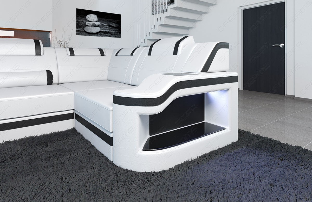 Detailansicht der kleinen Armlehne beim Sofa Palermo