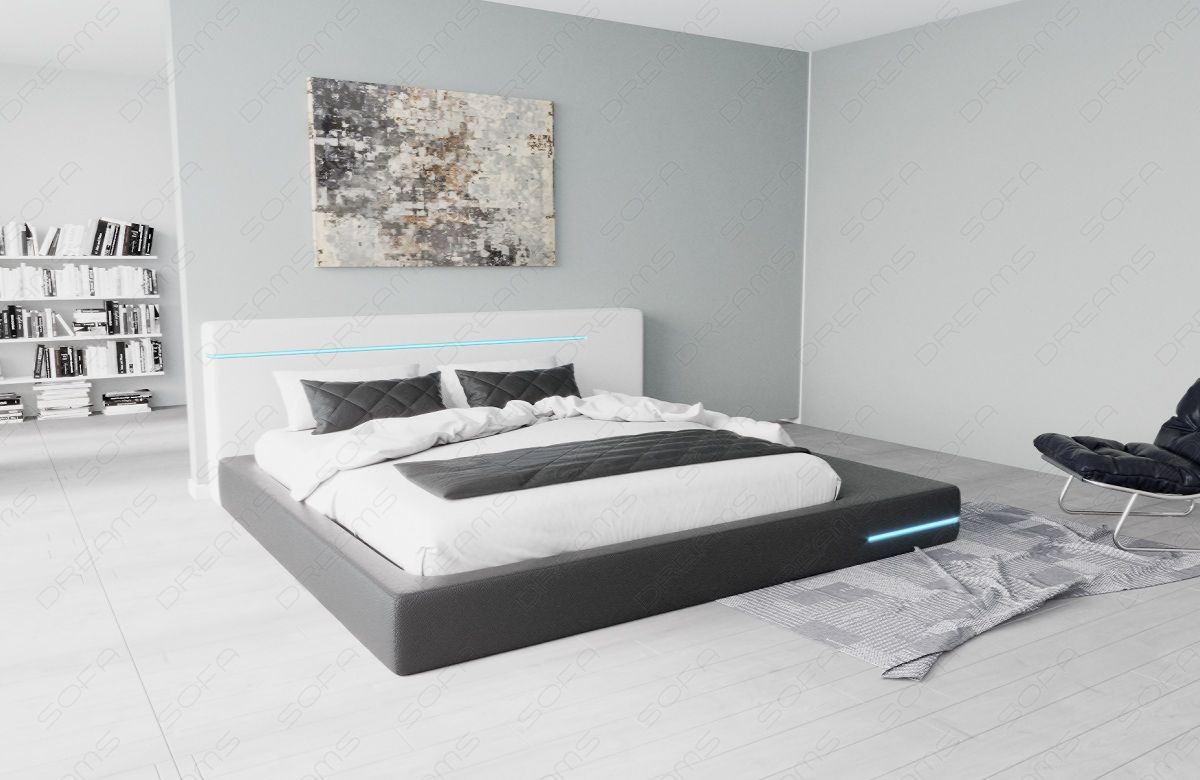Doppelbett in schwarz weiss