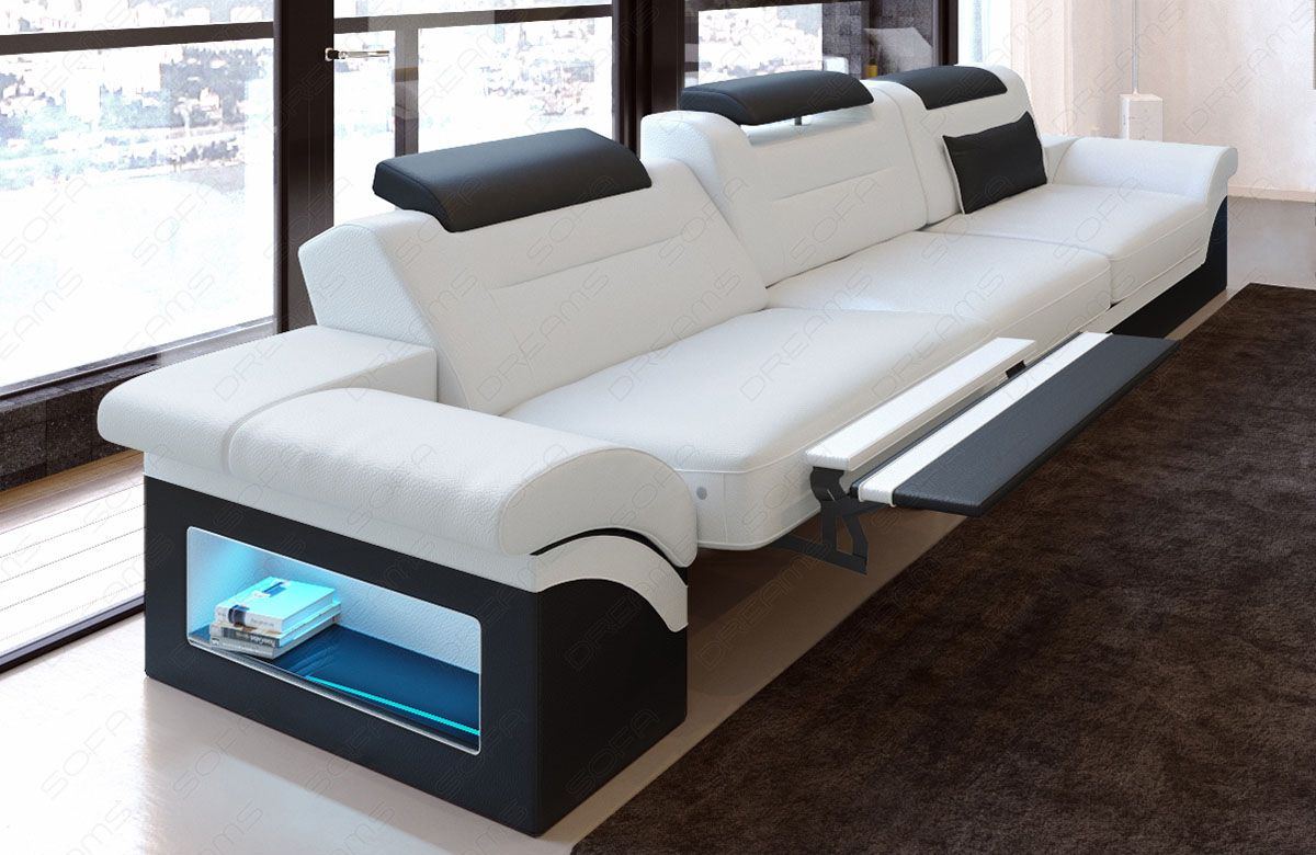 3 Sitzer Ledersofa Monza in weiß-schwarz - Die LED Beleuchtung, USB Anschluss und Relaxfunktion sind optional erhältlich.