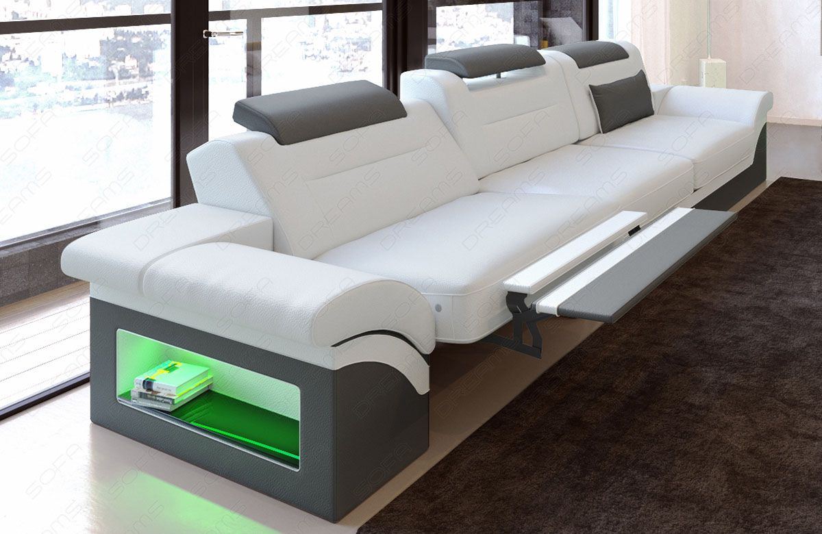 Dreisitzer Ledercouch Monza in weiß-grau - Die LED Beleuchtung, USB Anschluss und Relaxfunktion sind optional erhältlich.