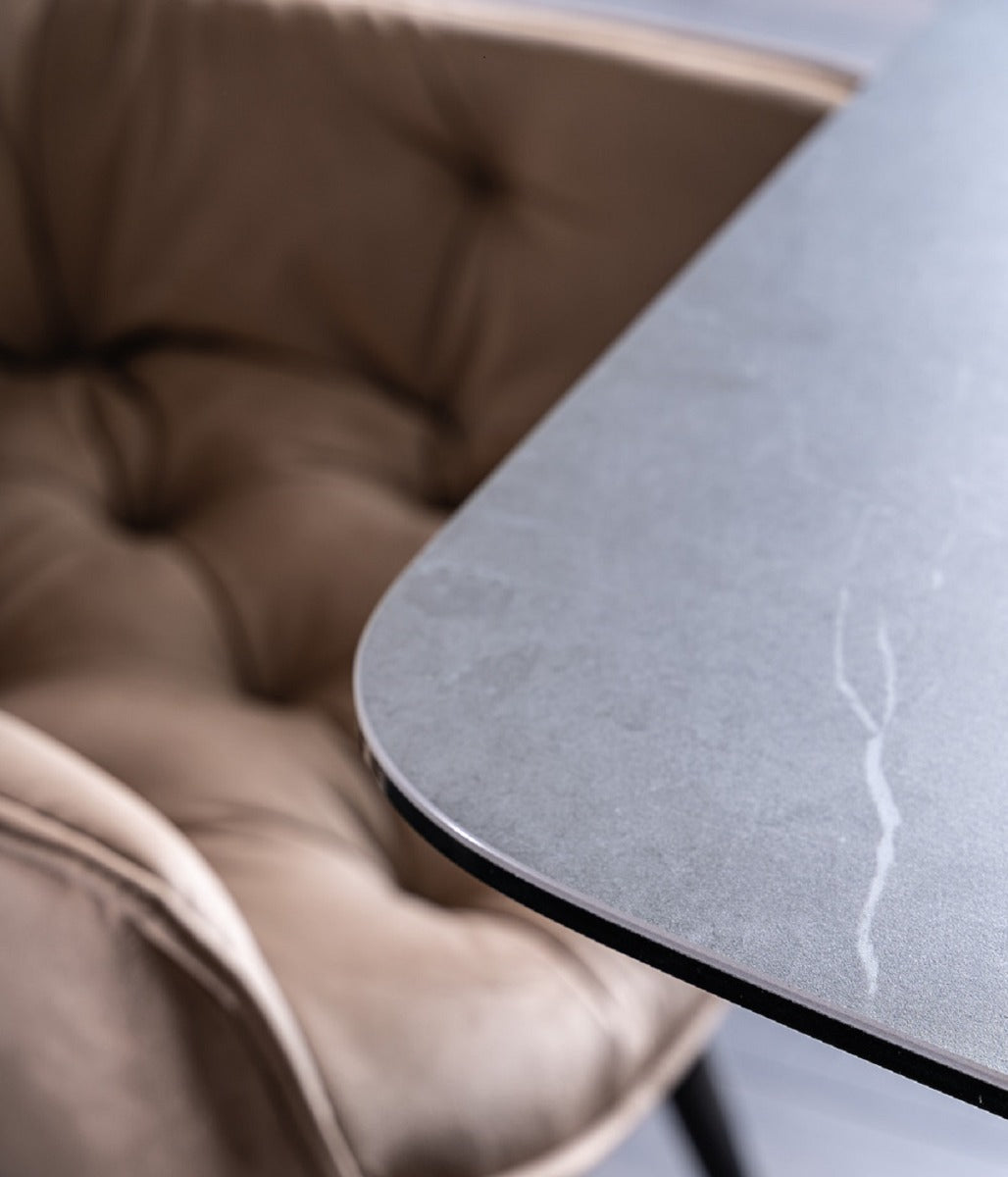Tischplatte aus gehärtetem Glas und Keramik in Marmoroptik