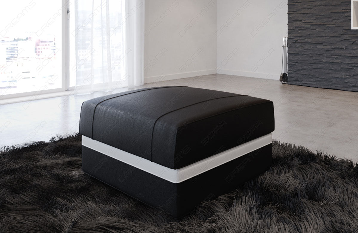 Zu diesem Sofa können Sie optional einen passenden Hocker dazubestellen.