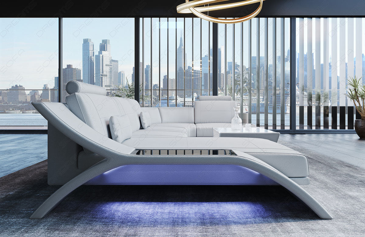 Detailansicht der großen Armlehne bei der Leder Wohnlandschaft Calabria U Form