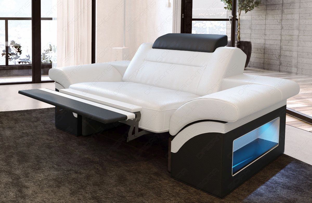 Design Leder Sessel Monza in weiß-schwarz - Die LED Beleuchtung, USB Anschluss und Relaxfunktion sind optional erhältlich.