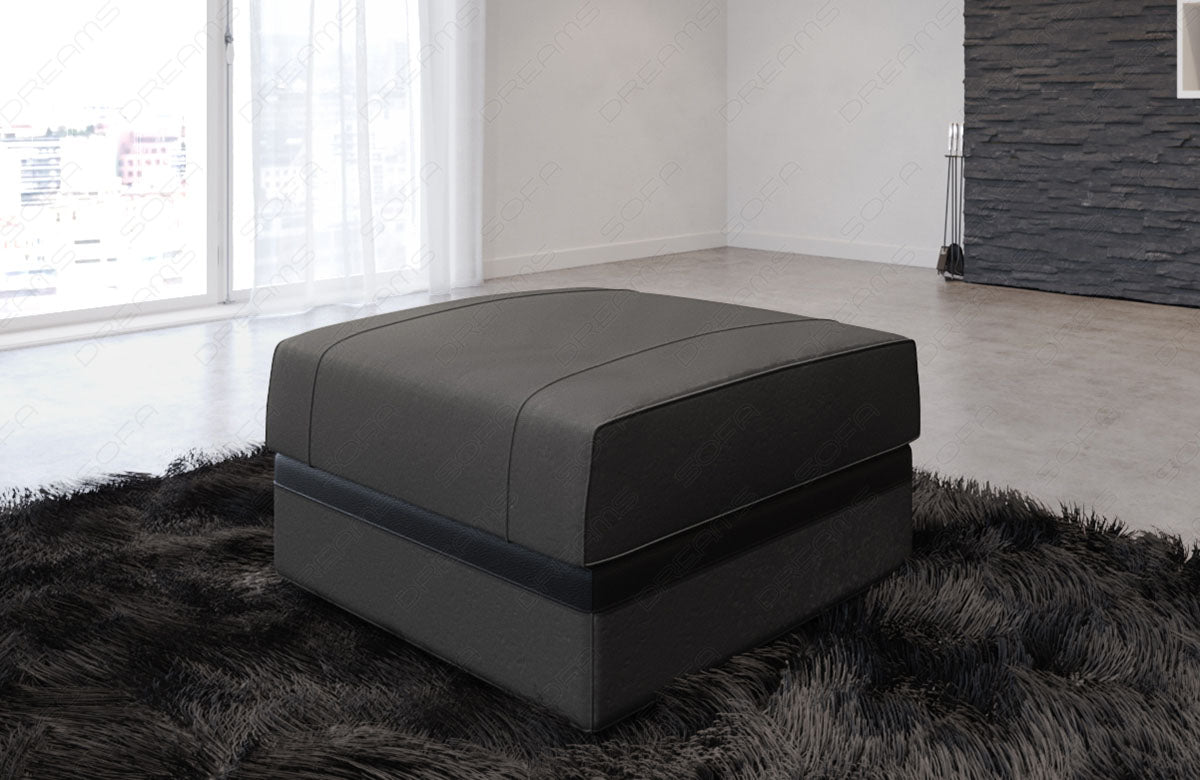 Zu diesem Sofa können Sie optional einen passenden Hocker dazubestellen.