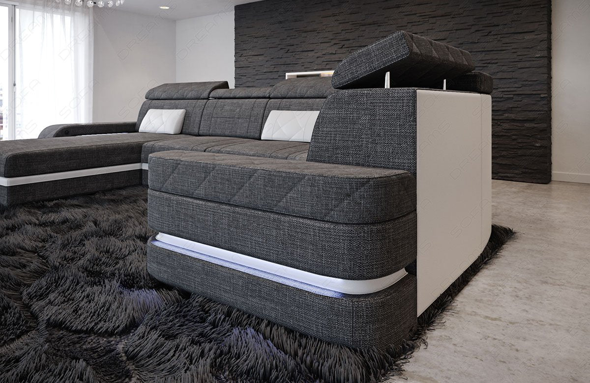 Detailansicht kleine Armlehne Stoff Sofa Bologna U Form in grau - Hugo5 Strukturstoff