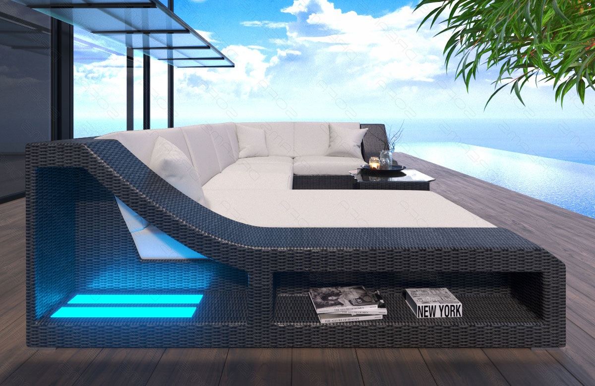 Rattan Sofa Turino U Form mit Polsterauflagen in creme und LED Beleuchtung - Detailansicht große Armlehne