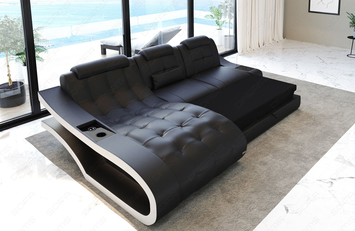 Das Sofa kann auf Wunsch mit einer optional erhältlichen Schlaffunktion bestellt werden