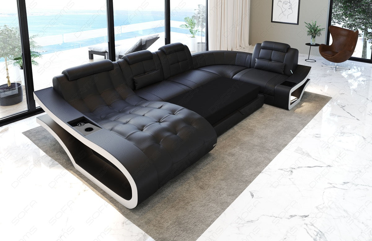 Das Sofa kann auf Wunsch mit einer optional erhältlichen Schlaffunktion bestellt werden