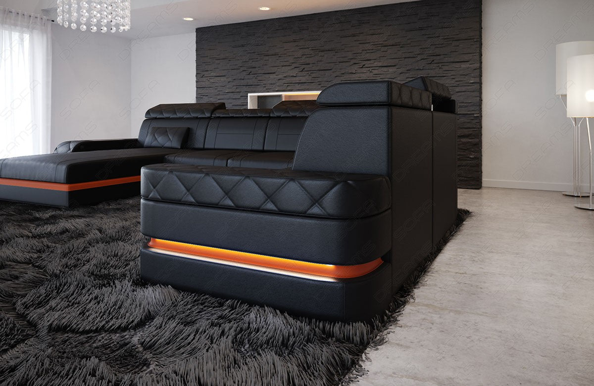 Detailansicht der Rückwand beim Ledersofa Bologna XXL als Mini Version mit LED Licht
