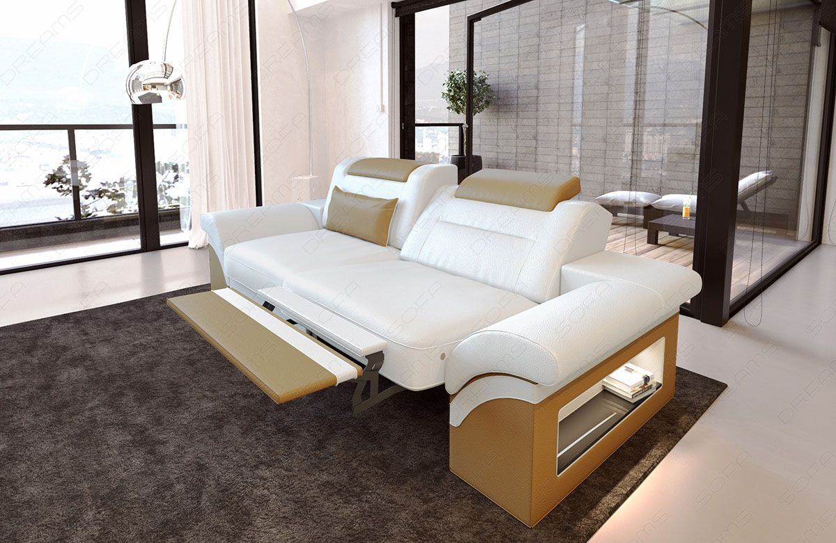 Zweisitzer Ledersofa Monza in weiß-sandbeige - Die LED Beleuchtung, USB Anschluss und Relaxfunktion sind optional erhältlich.