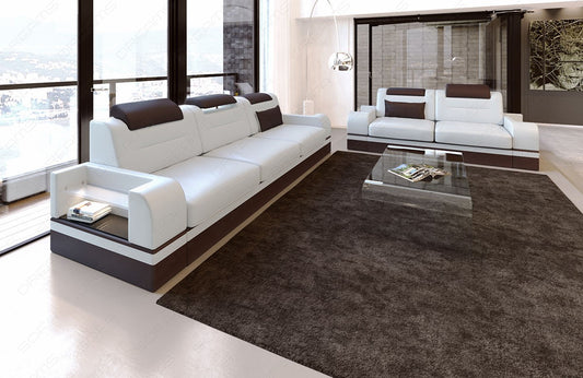 Ledersofa Garnitur Parma 3er und 2er in weiß-dunkelbraun - Die LED Beleuchtung, USB Anschluss und Relaxfunktion sind optional erhältlich.