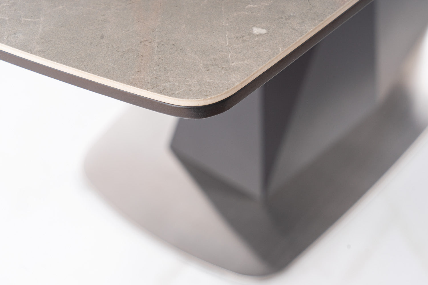 Tischplatte aus gehärtetem Glas in Marmoroptik
