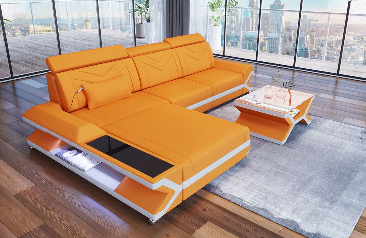Stoffsofa Napoli - das Mini L Form Sofa mit LED und USB in apricot - Mineva16